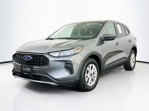 Used 2023 Ford Escape Active w/ Tech Pack #1 image 3