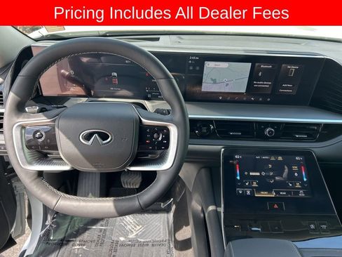 Used 2025 INFINITI QX80 Luxe AWD/4WD image 7