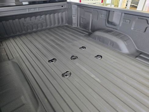 Used 2022 Chevrolet Silverado 3500 High Country w/ Z71 Off-Road Package AWD/4WD image 15