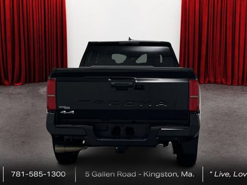 Certified 2024 Toyota Tacoma SR5 AWD/4WD image 6