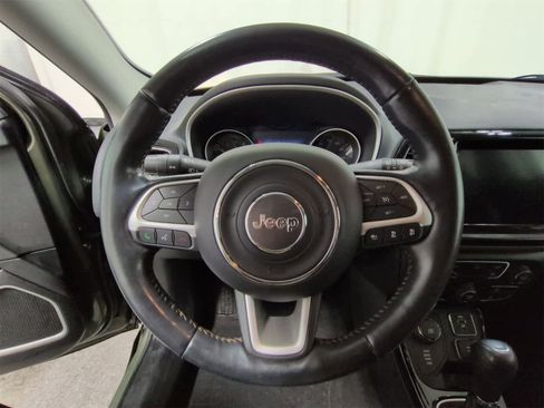 Certified 2021 Jeep Compass Limited image 23