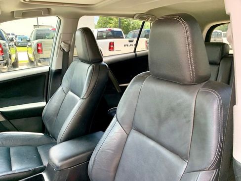 Used 2015 Toyota RAV4 XLE FWD image 12
