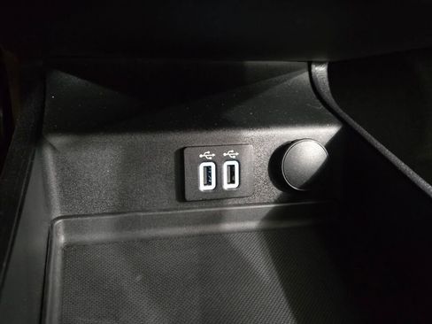 Used 2019 Ford Fusion S image 28