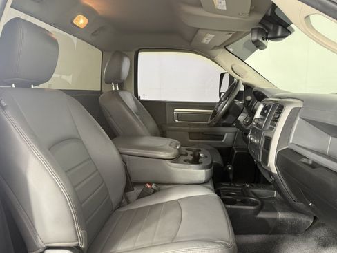 Used 2017 RAM 3500 Tradesman w/ Chrome Appearance Group AWD/4WD image 10