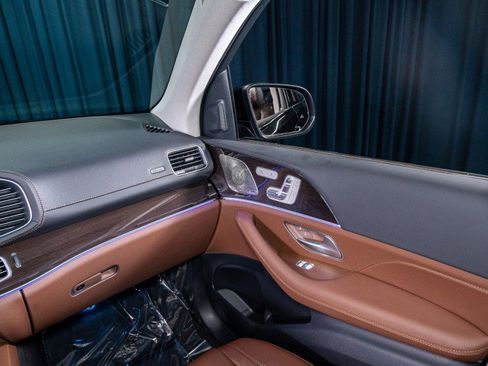New 2025 Mercedes-Benz GLS 450 4MATIC image 28