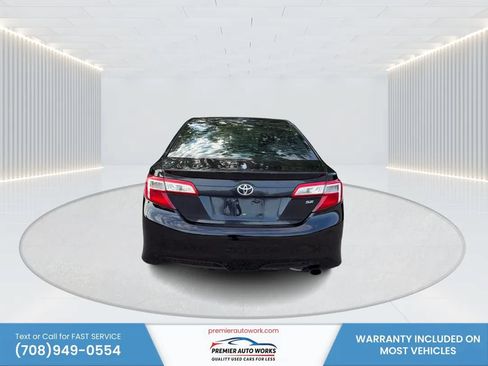 Used 2012 Toyota Camry SE FWD image 5
