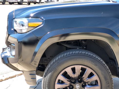 Certified 2022 Toyota Tacoma Limited w/ Nightshade Package AWD/4WD image 7