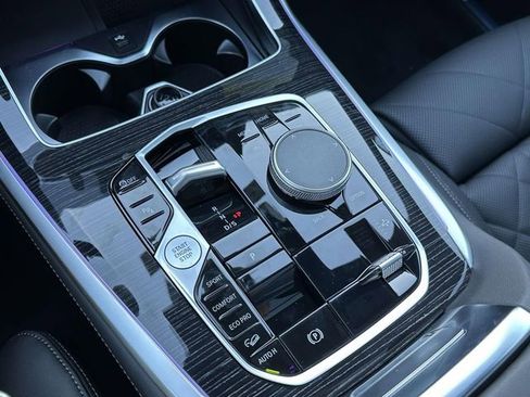 New 2026 BMW X7 xDrive40i image 17