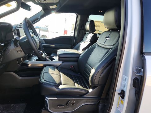 New 2025 Ford F150 Platinum w/ FX4 Off-Road Package image 9