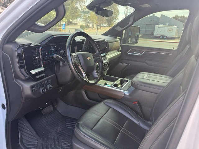 Used 2024 Chevrolet Silverado 3500 High Country w/ High Country Premium Package AWD/4WD image 17