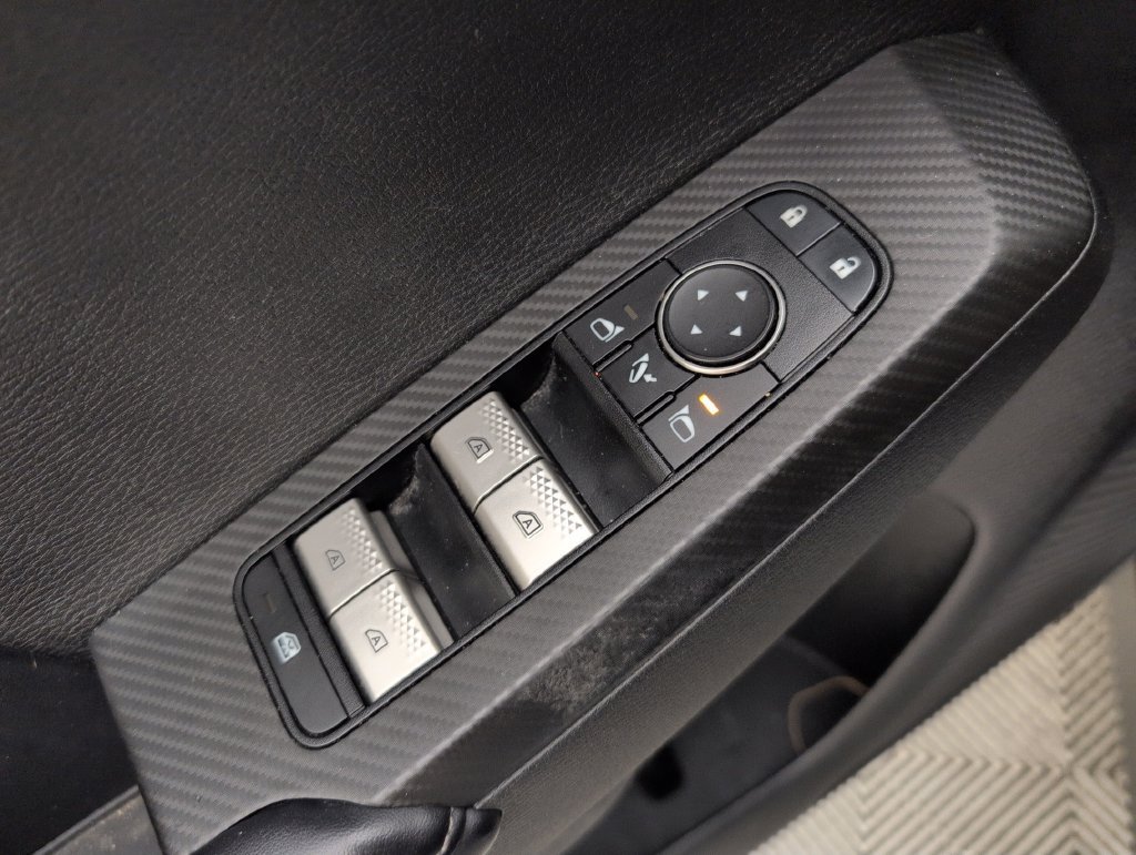 Used 2023 Mitsubishi Outlander 4WD Plug-In Hybrid image 33