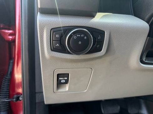 Used 2015 Ford F150 XLT w/ Trailer Tow Package RWD image 12