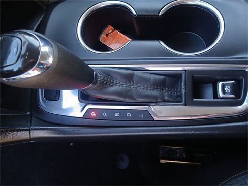 Used 2021 Chevrolet Equinox LT image 19