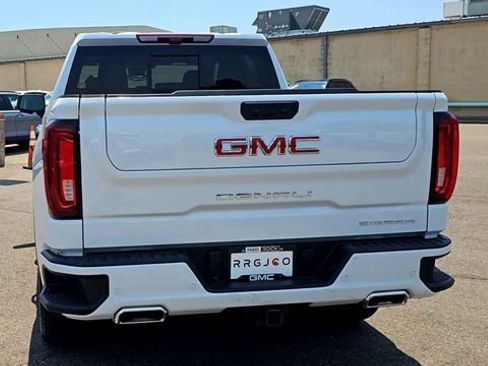 New 2026 GMC Sierra 1500 Denali w/ Denali Reserve Package AWD/4WD image 8