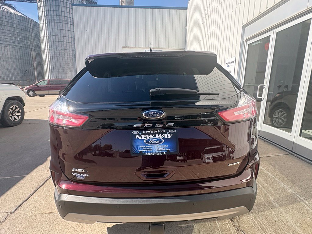 Used 2024 Ford Edge SEL w/ Convenience Package AWD/4WD image 6