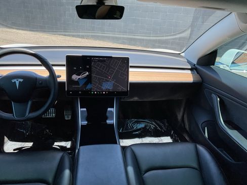 Used 2020 Tesla Model 3 Long Range AWD/4WD image 16