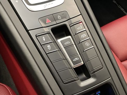 Used 2019 Porsche 911 Targa 4S image 41