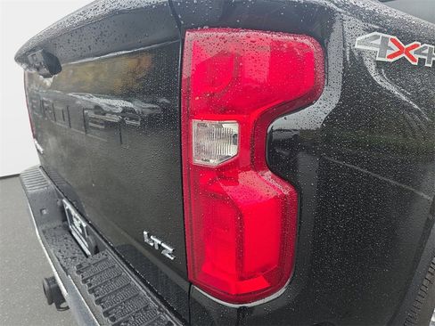 Used 2024 Chevrolet Silverado 2500 LTZ image 40