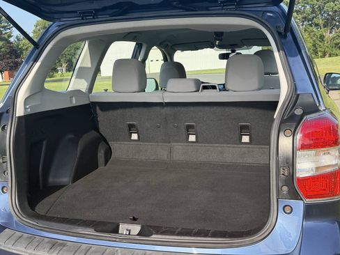 Used 2014 Subaru Forester 2.5i AWD/4WD image 13