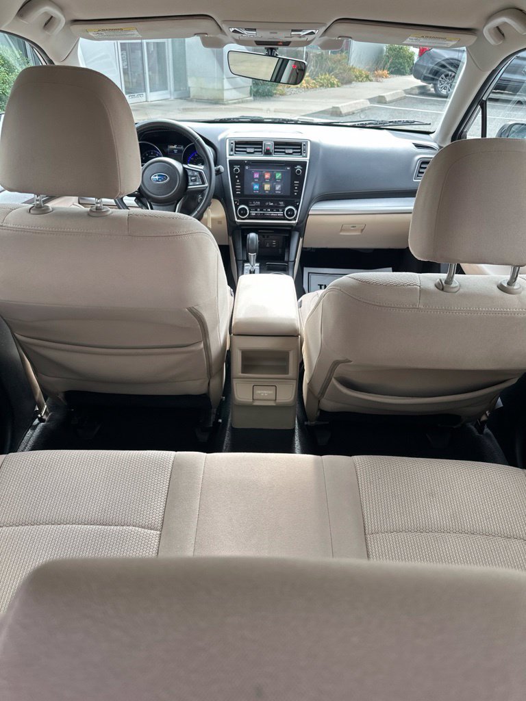 Used 2018 Subaru Outback 2.5i Premium AWD/4WD image 6
