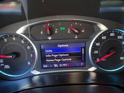 Used 2020 Chevrolet Traverse LT FWD image 14