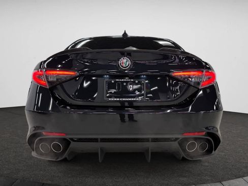 Used 2024 Alfa Romeo Giulia Quadrifoglio w/ Active Assist Plus Package image 11