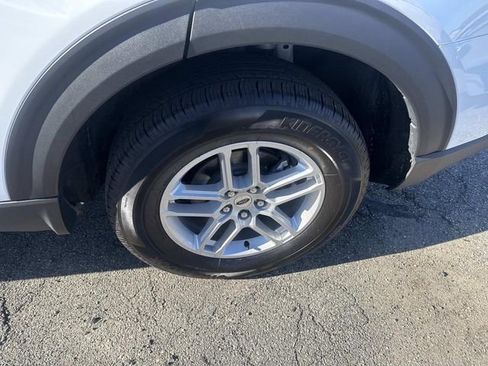 Certified 2025 Ford Explorer Active image 14