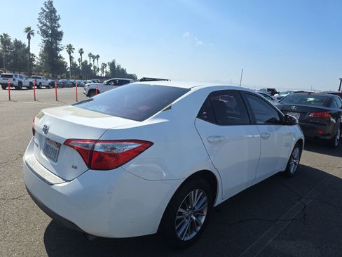 Used 2015 Toyota Corolla LE image 4