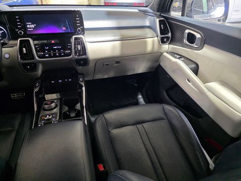 Used 2023 Kia Sorento SX Prestige AWD/4WD image 17