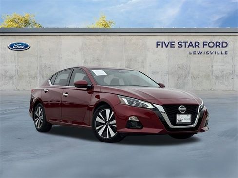 Used 2019 Nissan Altima 2.5 SV image 2