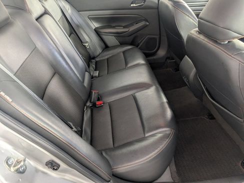 Used 2022 Nissan Altima 2.5 SR FWD image 29