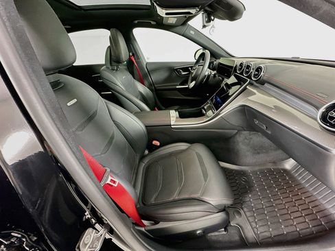 Used 2025 Mercedes-Benz C 43 AMG 4MATIC Sedan image 30