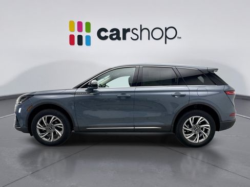 Used 2023 Lincoln Corsair AWD image 2