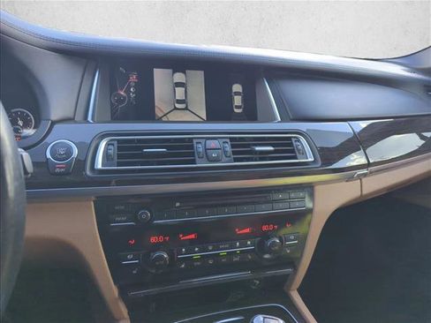 Used 2015 BMW 750i xDrive AWD/4WD image 10