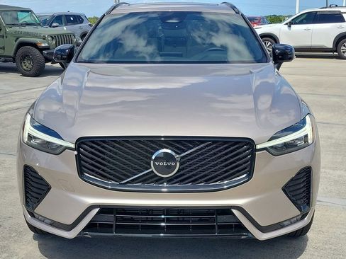 New 2026 Volvo XC60 B5 Core AWD/4WD image 2