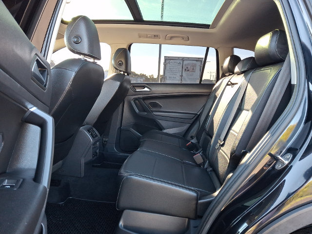 Used 2021 Volkswagen Tiguan SEL AWD/4WD image 13