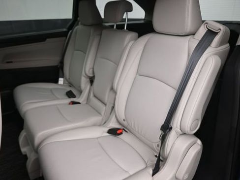 New 2026 Honda Odyssey EX-L image 9