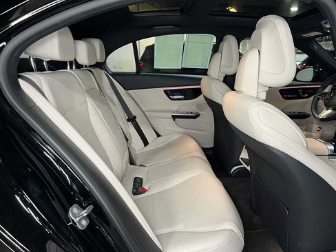 Certified 2026 Mercedes-Benz C 300 4MATIC Sedan image 13