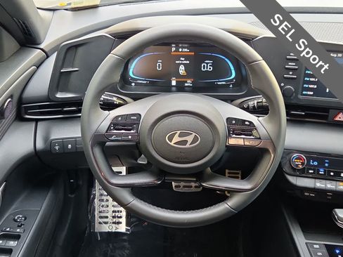 Certified 2025 Hyundai Elantra Sport FWD image 19