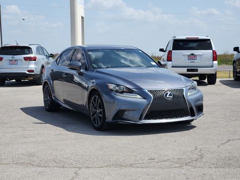 Used 2016 Lexus IS 200t w/ F Sport Package RWD image 3