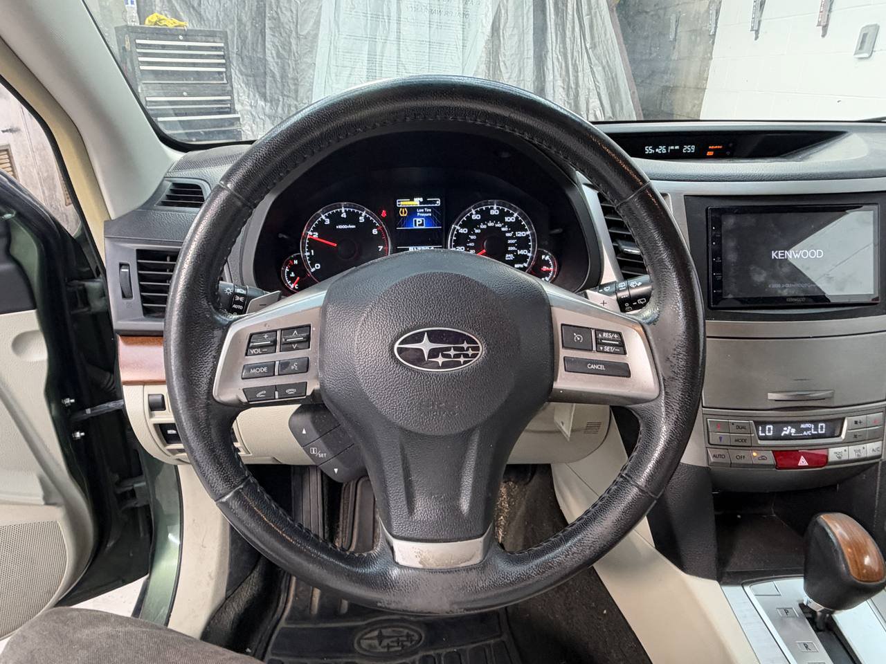 Used 2013 Subaru Outback 2.5i Limited w/ Moonroof Pkg AWD/4WD image 20