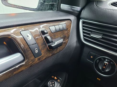 Used 2016 Mercedes-Benz GL 320 GL 350 BlueTEC 4MATIC Sport Ut w/ Premium I Package image 30