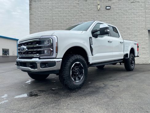 New 2025 Ford F250 King Ranch w/ Tremor Off-Road Package image 3