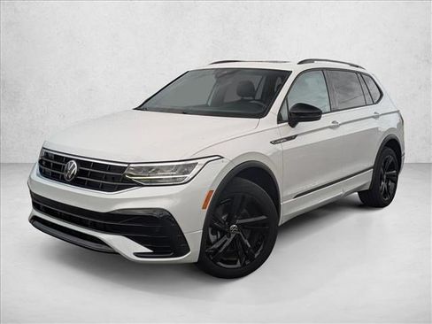 Used 2023 Volkswagen Tiguan SE R-Line FWD image 1