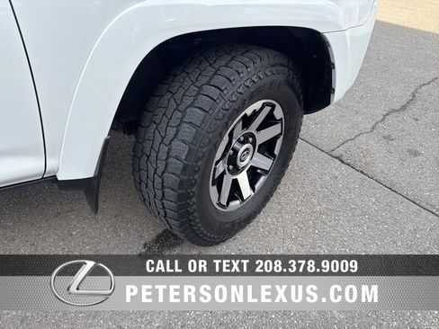 Used 2019 Toyota 4Runner TRD Off-Road Premium image 10