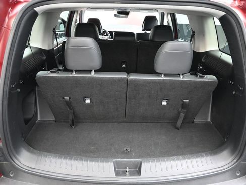 Used 2024 Hyundai Santa Fe SEL image 11