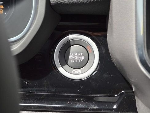New 2026 RAM 1500 Laramie AWD/4WD image 23