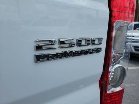 Used 2023 RAM ProMaster 2500 FWD image 5