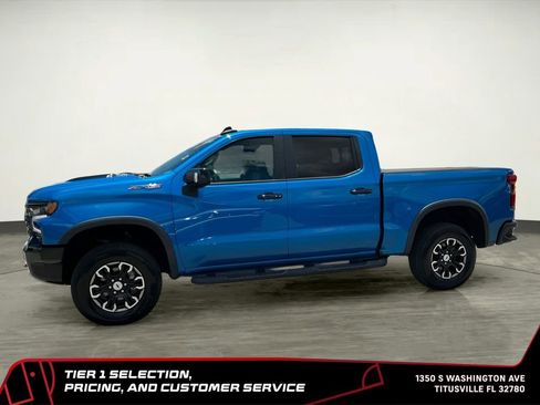 Used 2022 Chevrolet Silverado 1500 ZR2 w/ Technology Package AWD/4WD image 4