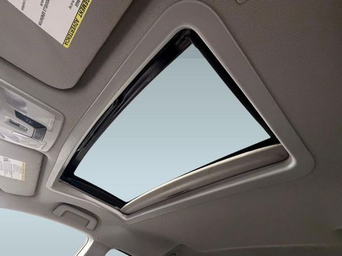 Used 2019 Toyota Sienna XLE FWD image 13